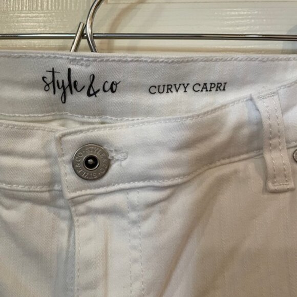 Style & Co. stretch crop curvy jeans in white; sz. 16; very good conditi… - Picture 2 of 4